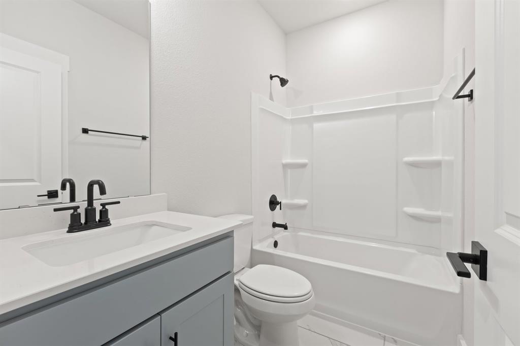 215 Saddletree Drive Property Photo 8