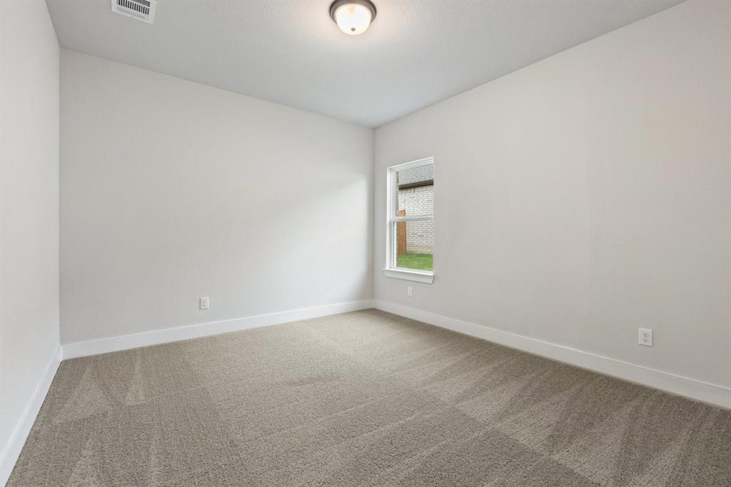 215 Saddletree Drive Property Photo 9