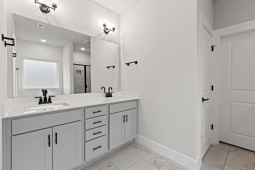 215 Saddletree Drive Property Photo 15