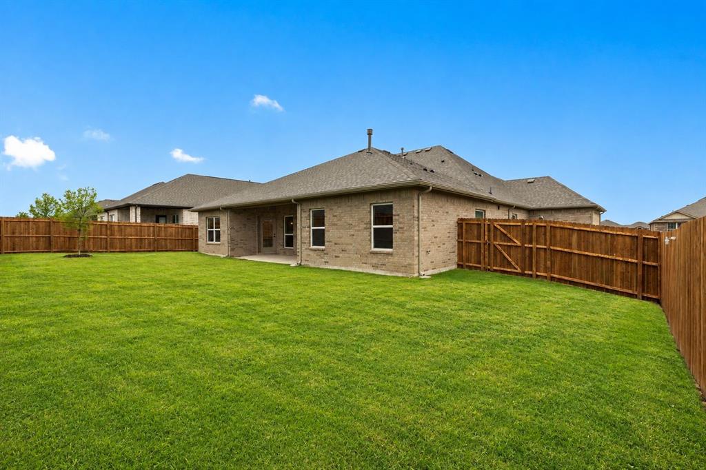 215 Saddletree Drive Property Photo 27