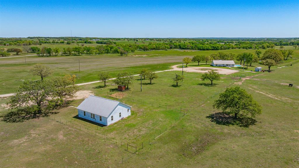 802 Private Road 1675 Property Photo 40