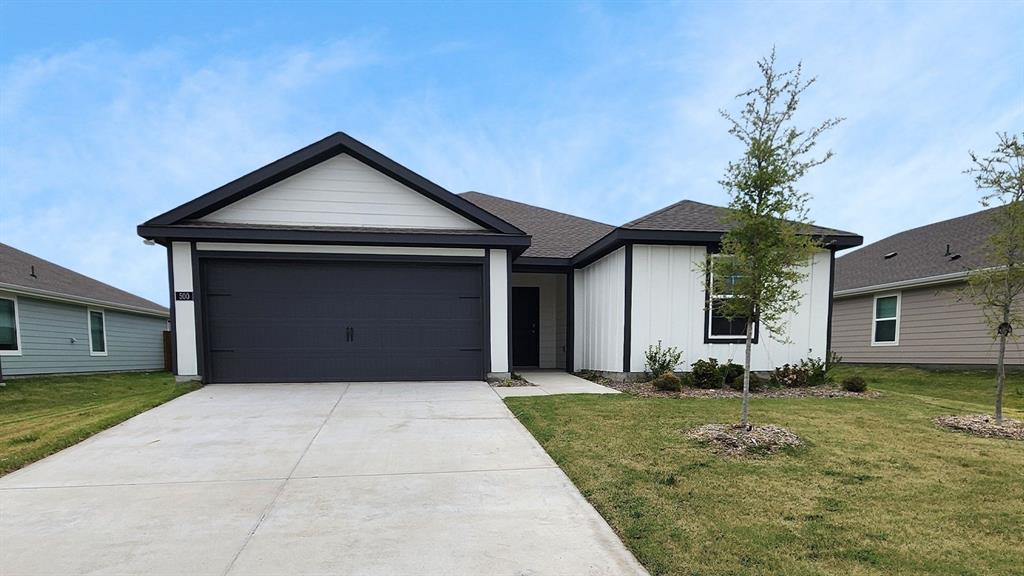 500 Silver Birch Drive Property Photo 1