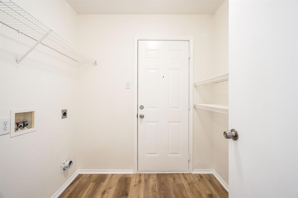 1626 White Oak Drive Property Photo 6