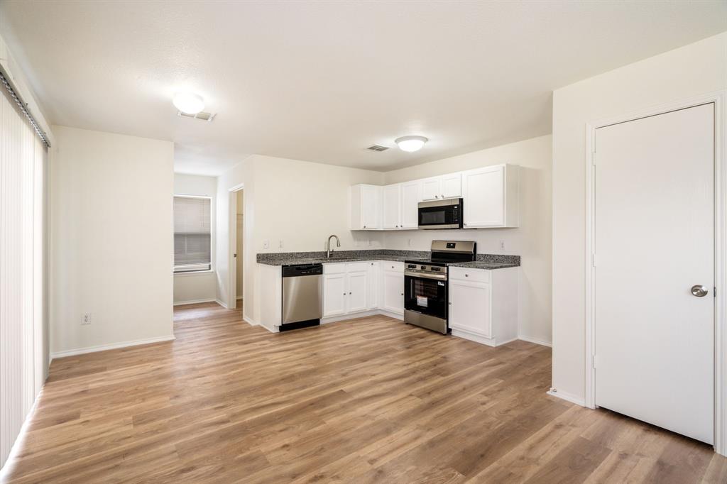1626 White Oak Drive Property Photo 8