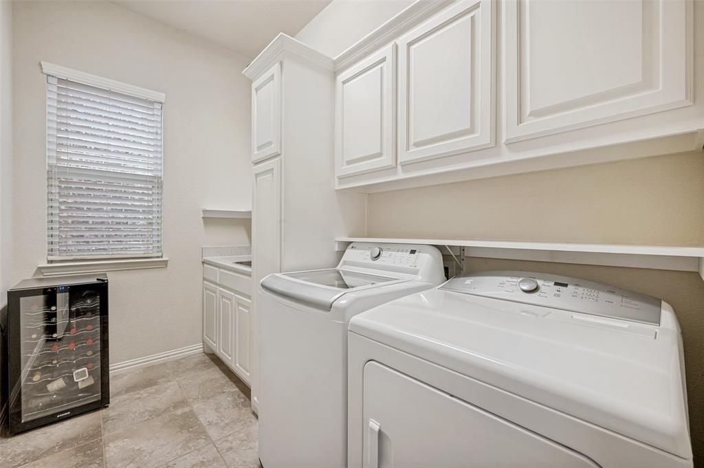 2841 Edinburgh Property Photo 20