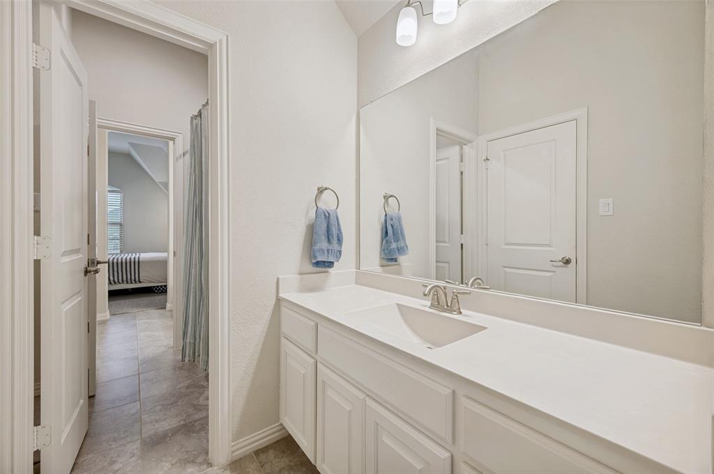 2841 Edinburgh Property Photo 31
