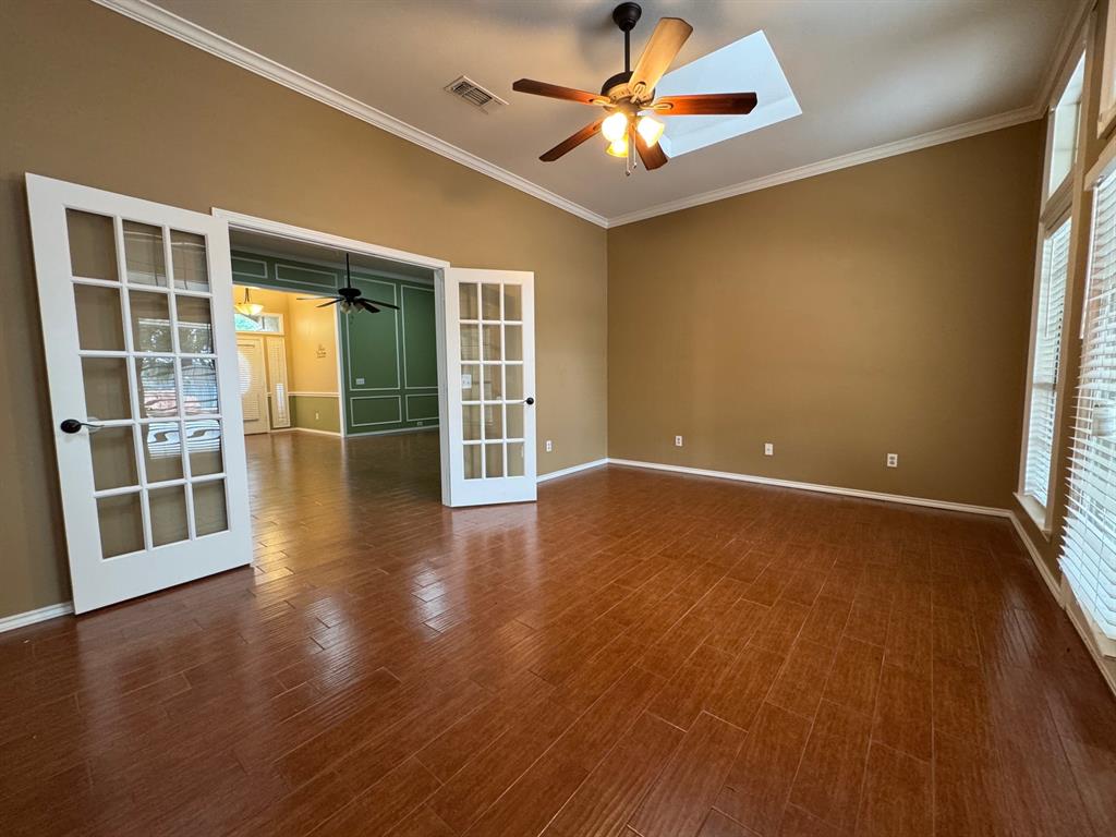 2865 Oak Creek Drive Property Photo 7