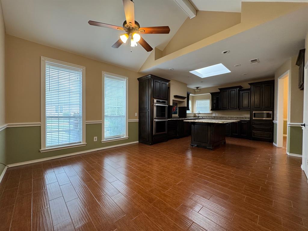 2865 Oak Creek Drive Property Photo 8