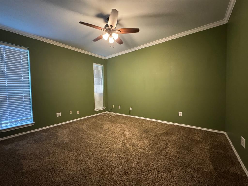2865 Oak Creek Drive Property Photo 21