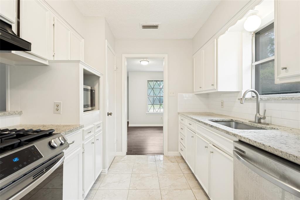 2629 Montclair Lane Property Photo 16