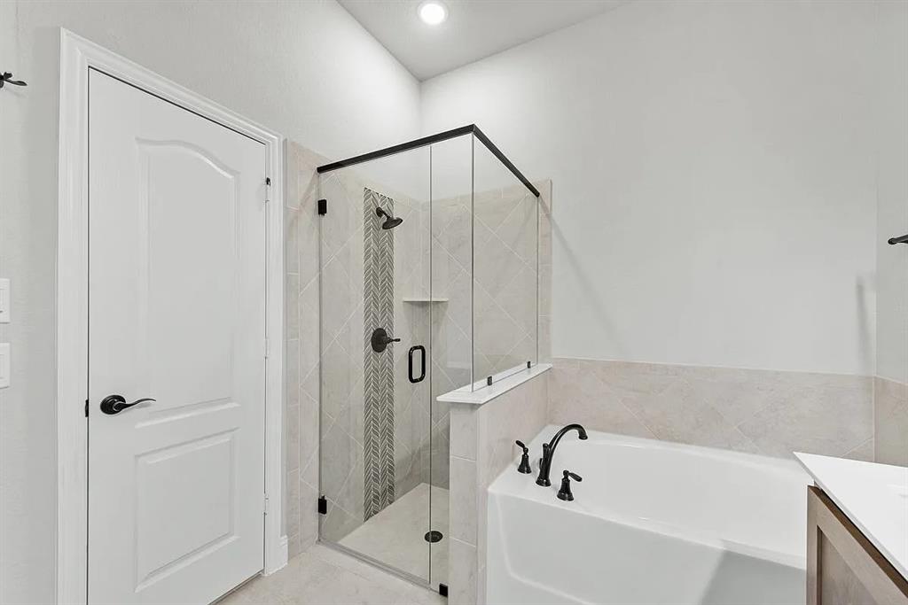 3244 Southampton Drive Property Photo 20