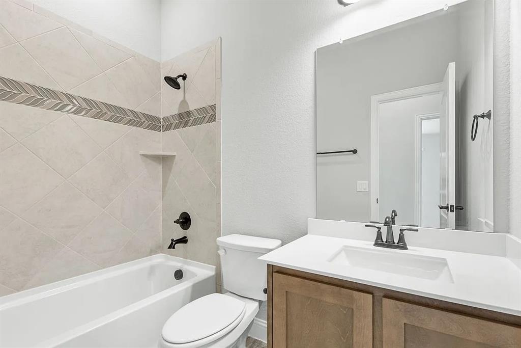 3244 Southampton Drive Property Photo 24