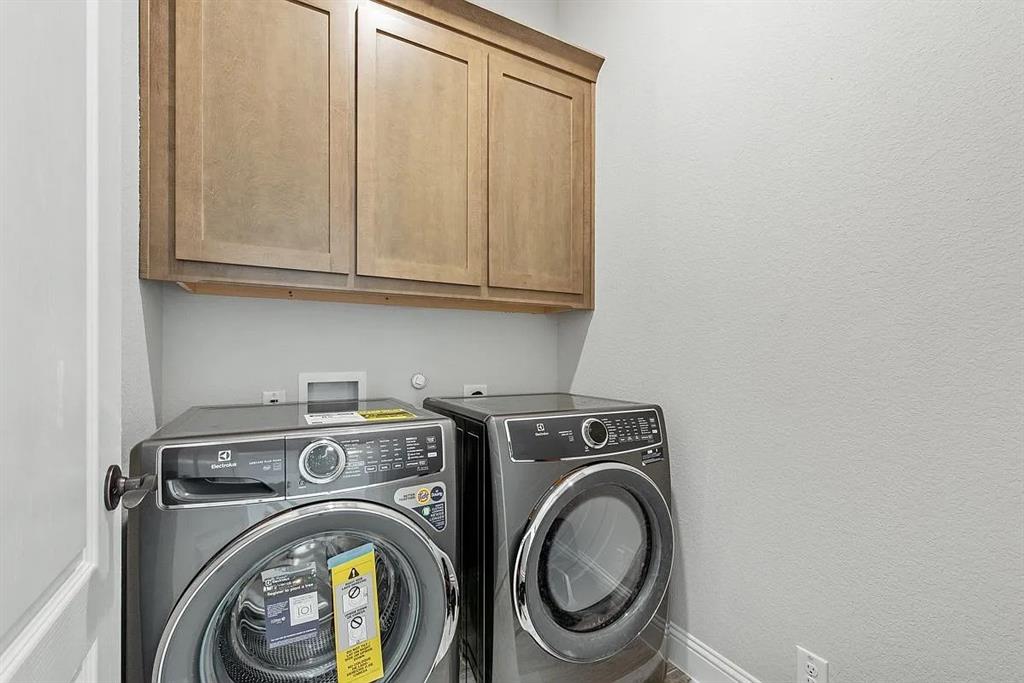 3244 Southampton Drive Property Photo 25