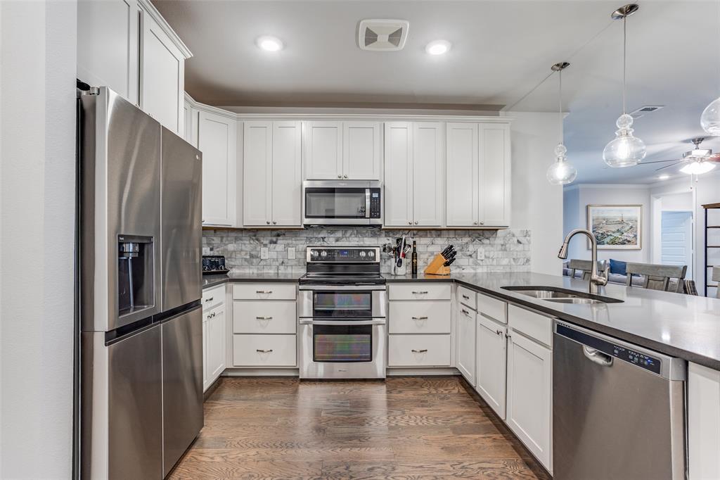 651 N Watters Road 1206 Property Photo 4