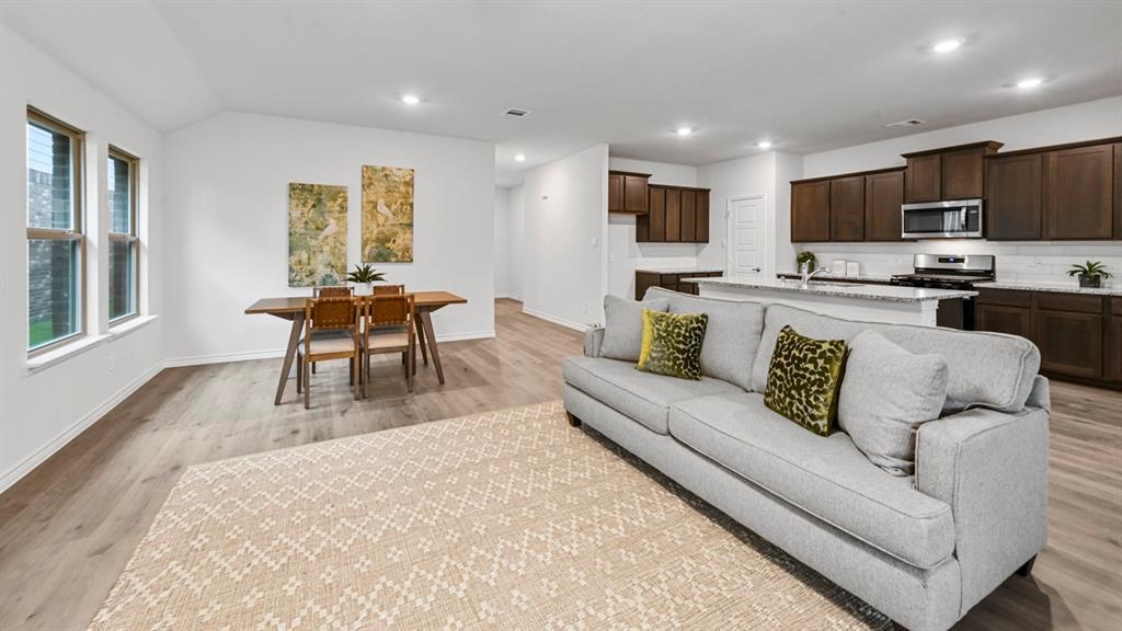 500 Carthage Street Property Photo 11