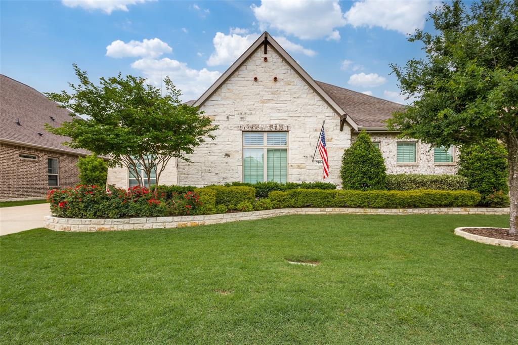 7404 River Park Drive Property Photo 1