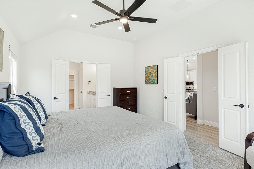 2217 Amber Gate Drive Property Photo 18