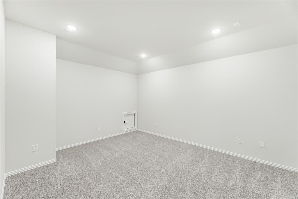 2217 Amber Gate Drive Property Photo 24