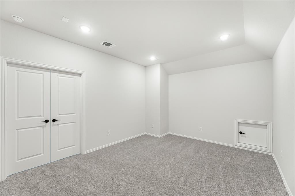 2217 Amber Gate Drive Property Photo 26