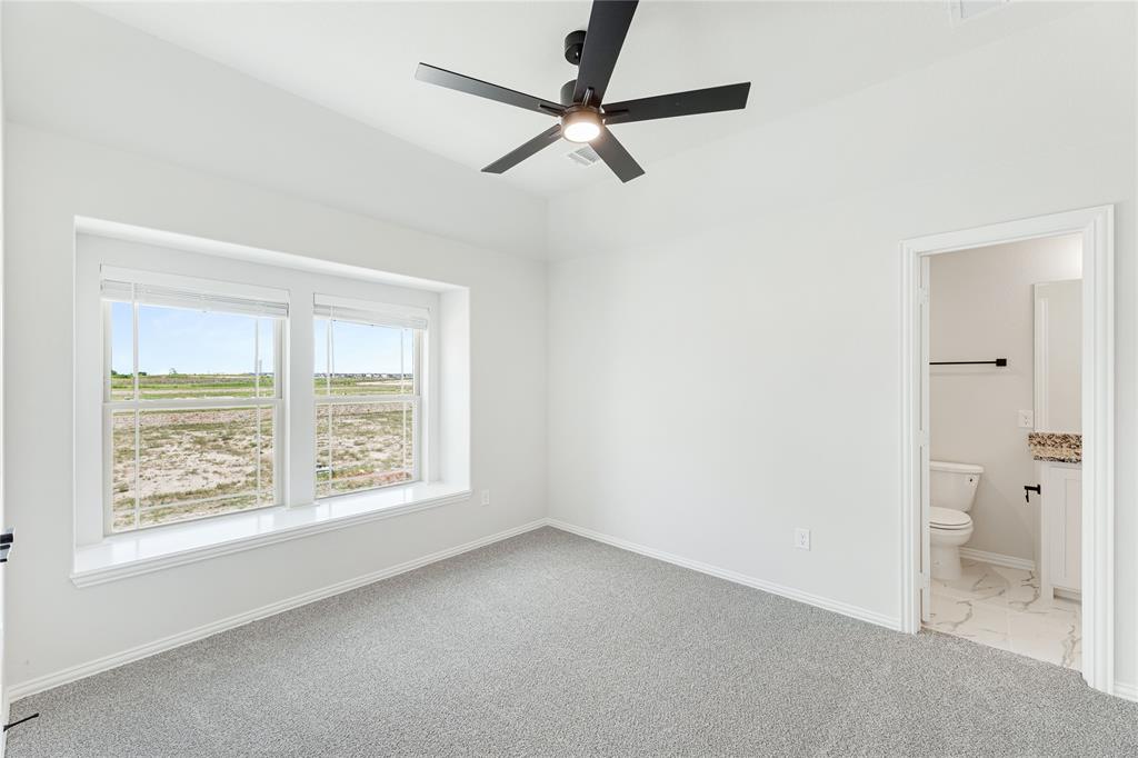 2217 Amber Gate Drive Property Photo 29