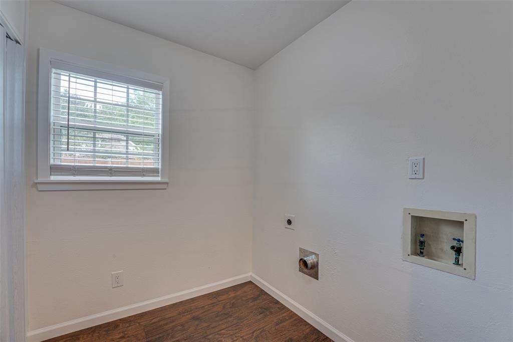 3113 Powell Drive Property Photo 8