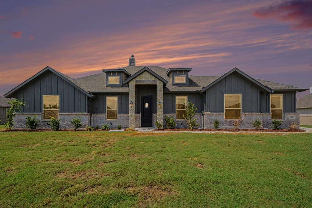 7421 Stonehenge Property Photo 1