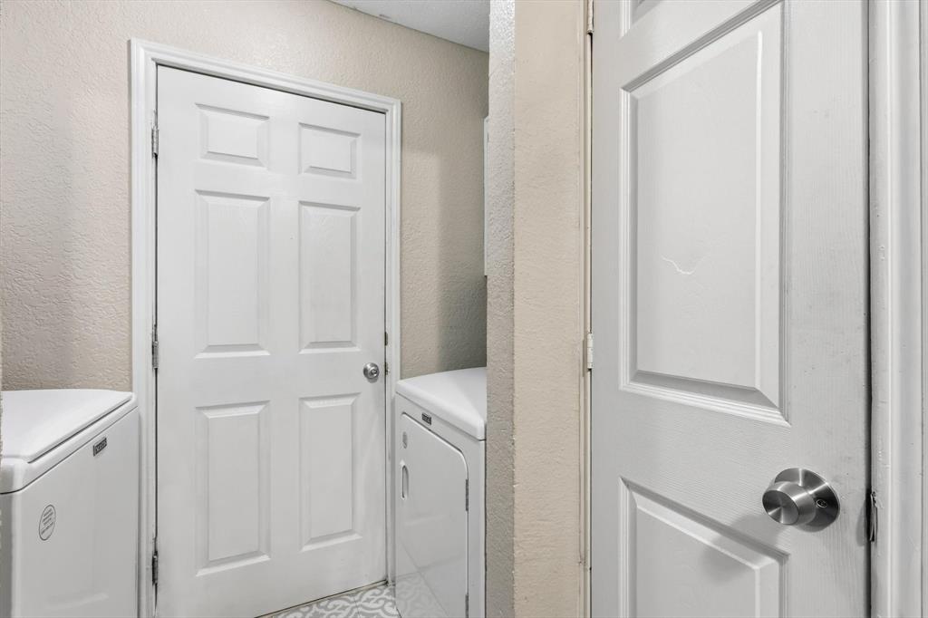 1312 Hackamore Street Property Photo 11