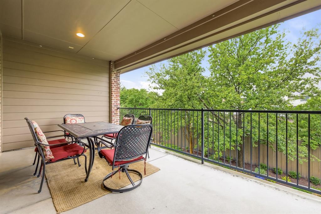 3989 Benchmark Lane Property Photo 30
