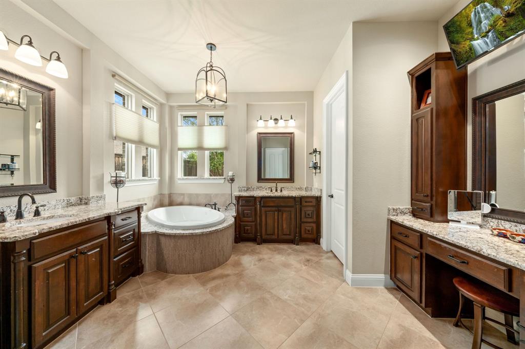 1000 Cliff Creek Drive Property Photo 18