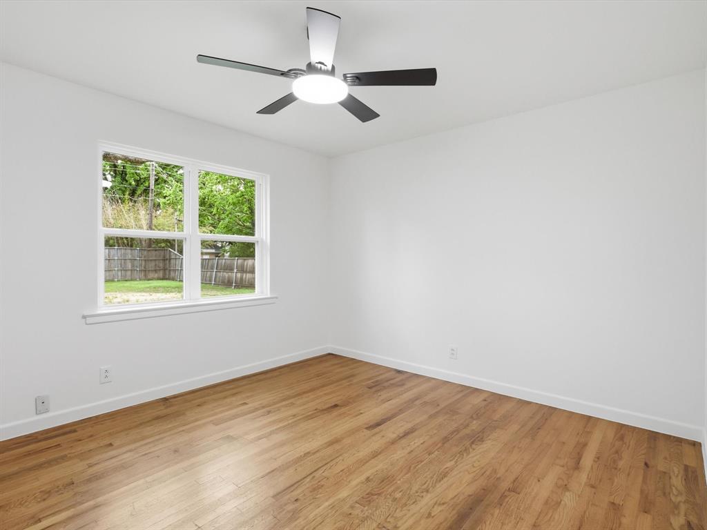 1112 Noble Avenue Property Photo 18