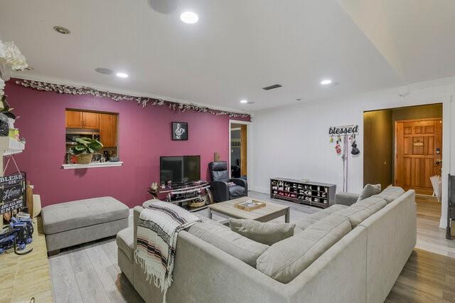 802 Crest Oak Court Property Photo 6