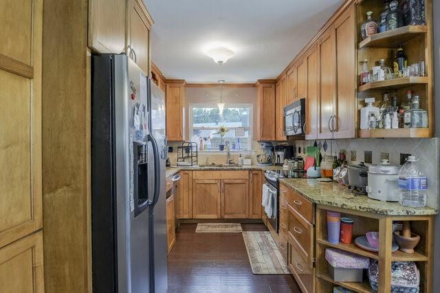 802 Crest Oak Court Property Photo 8
