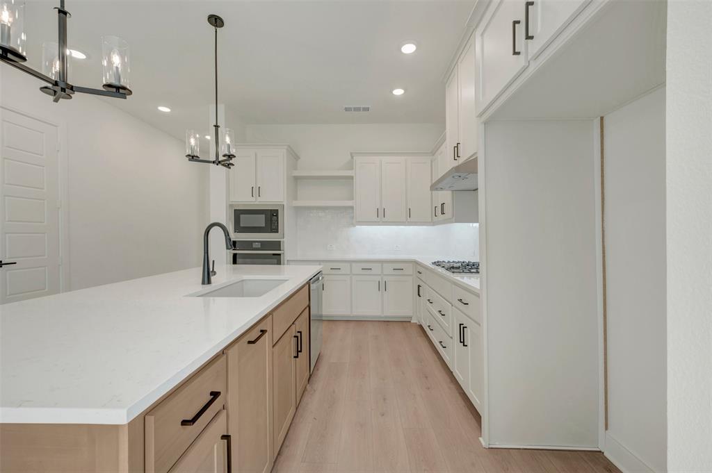 2021 Mack Avenue Property Photo 21