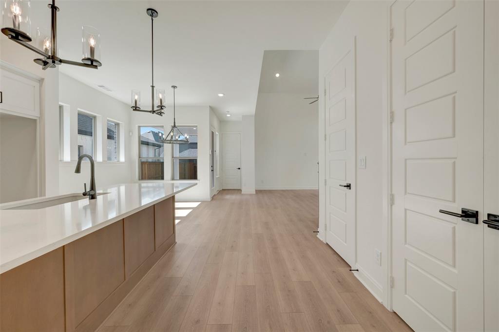 2021 Mack Avenue Property Photo 25