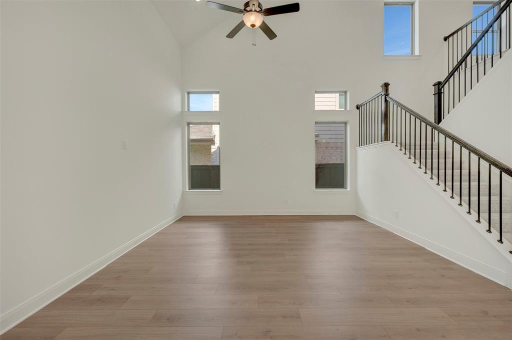 2021 Mack Avenue Property Photo 27