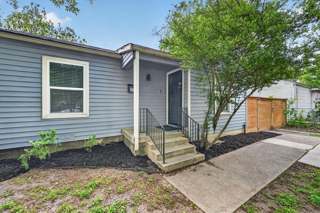 4221 Lisbon Street Property Photo 4