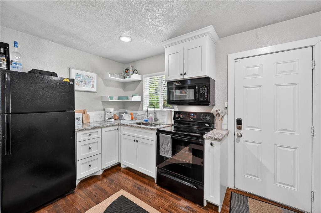4221 Lisbon Street Property Photo 8