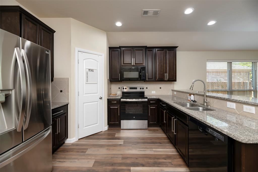 10525 Turning Leaf Trail Property Photo 8