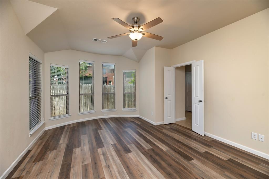 10525 Turning Leaf Trail Property Photo 13