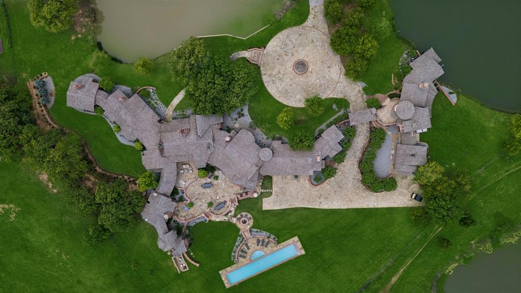 1 Paigebrooke Property Photo 2