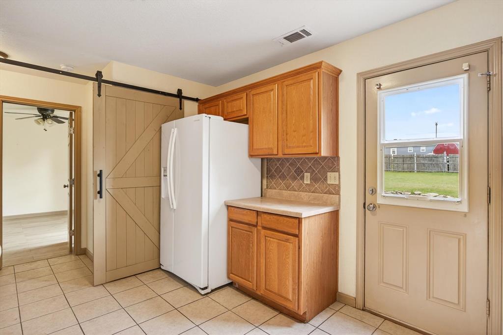 721 Comanche Cove Drive Property Photo 13