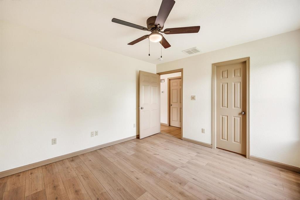 721 Comanche Cove Drive Property Photo 18