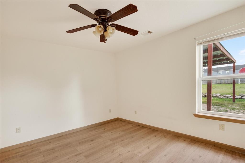 721 Comanche Cove Drive Property Photo 22