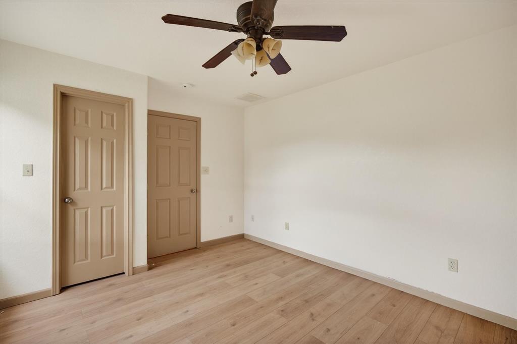 721 Comanche Cove Drive Property Photo 23