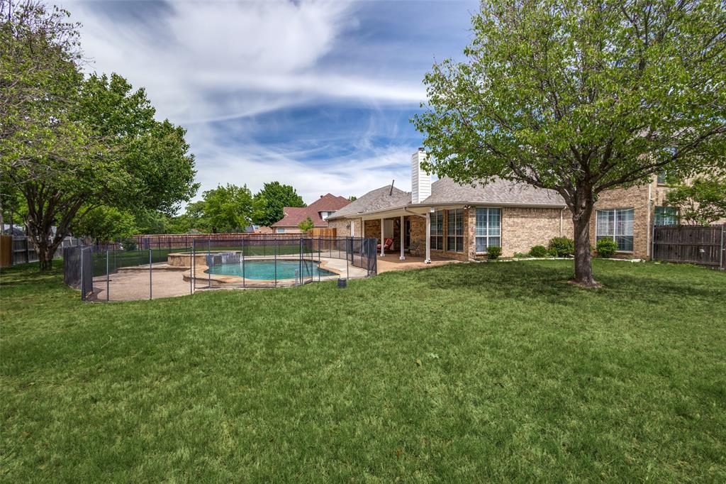 6623 Sapphire Circle Property Photo 5