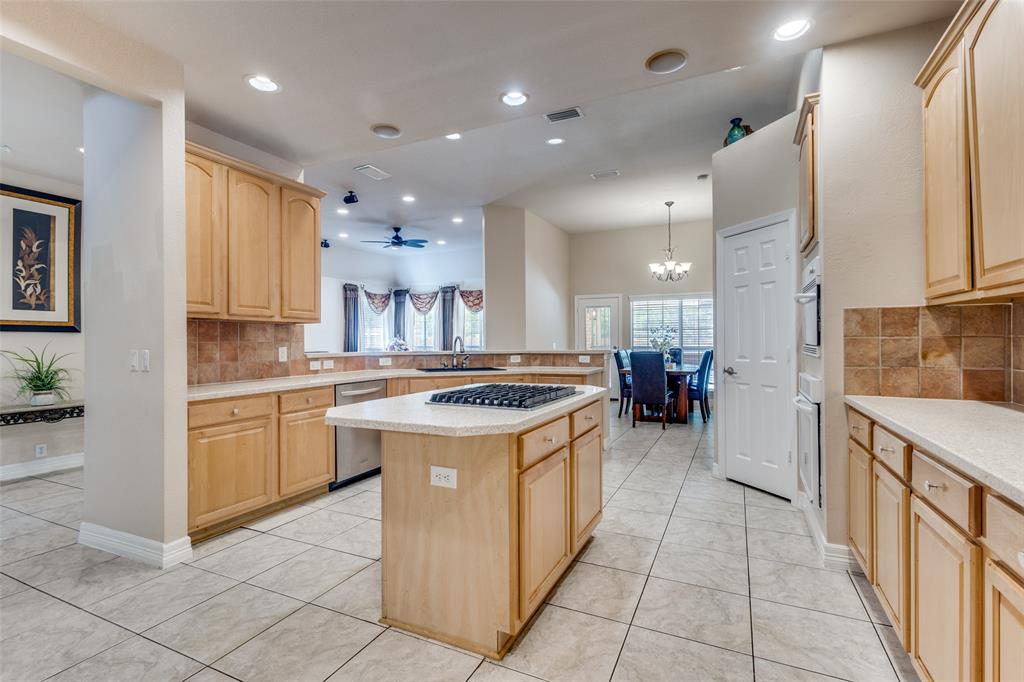 6623 Sapphire Circle Property Photo 17