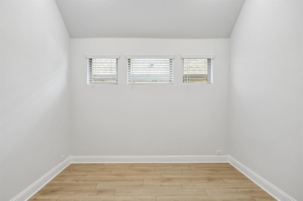 1206 Burney Court Property Photo 5