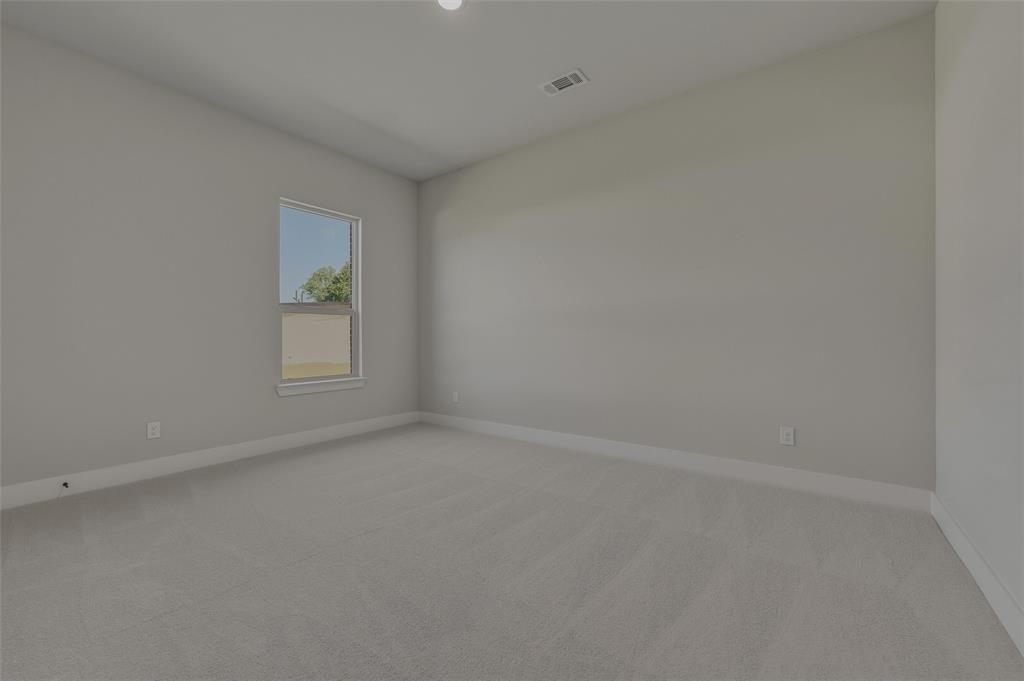 1002 Perrin Lane Property Photo 18