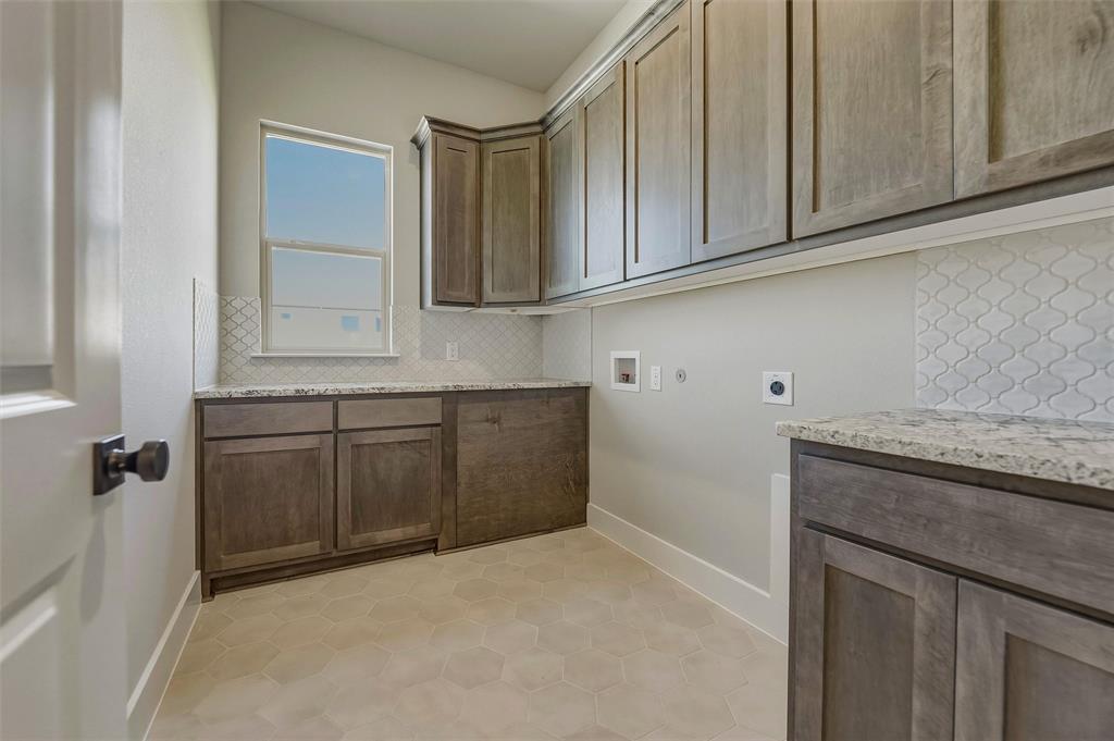 1002 Perrin Lane Property Photo 32