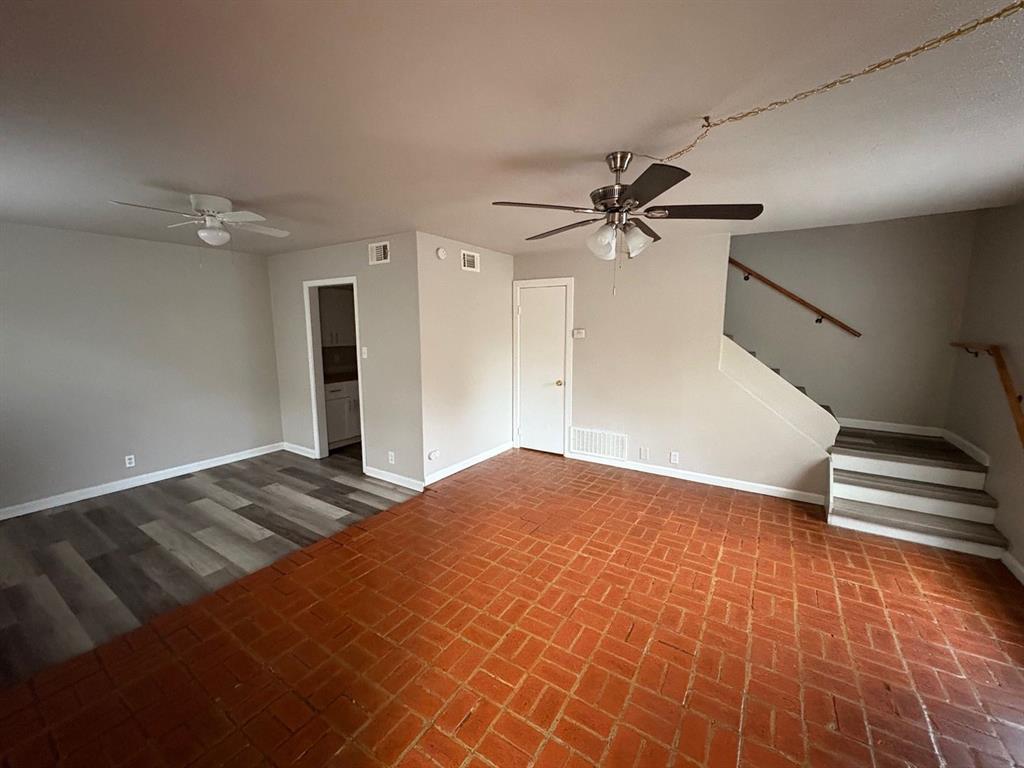 618 W Sycamore Street Property Photo 2